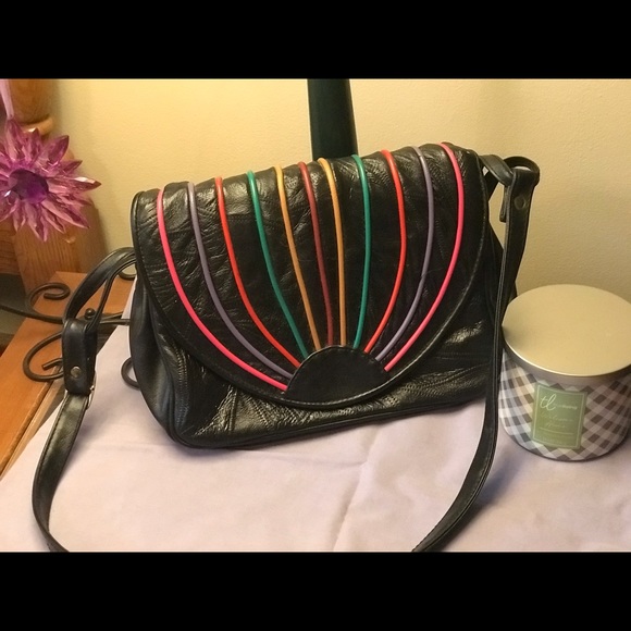 Purses - Picture 2 of 5
